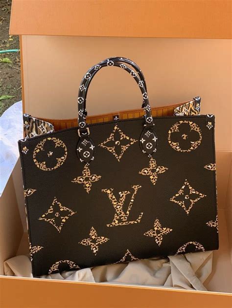 LOUIS VUITTON in Saldo / Outlet 